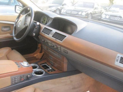 2002 BMW 745  i