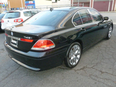2002 BMW 745  i