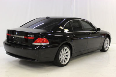 2002 BMW 745  i