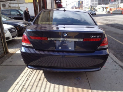 2002 BMW 745  i