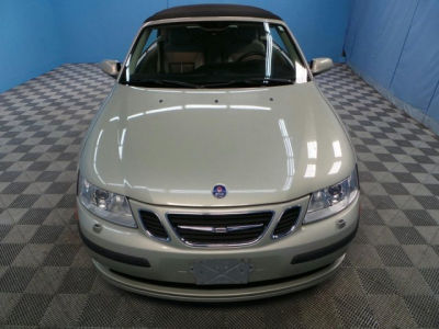 2005 Saab 9-3  Aero