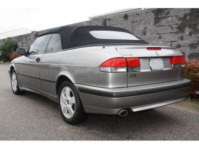 2003 Saab 9-3  SE
