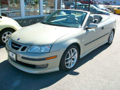 2005 Saab 9-3  Aero