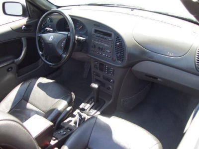 2002 Saab 9-3  SE