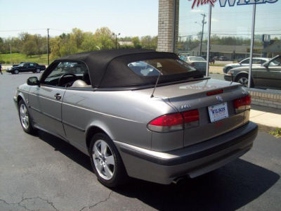 2002 Saab 9-3  SE