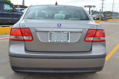 2005 Saab 9-3  Linear