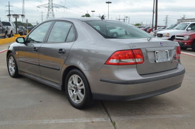 2005 Saab 9-3  Linear