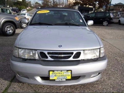 2003 Saab 9-3  SE