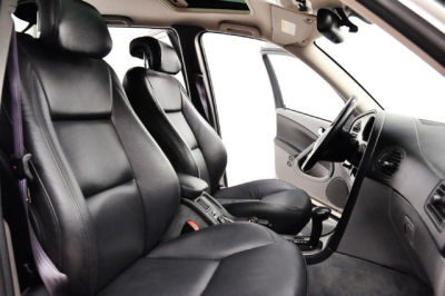 2004 Saab 9-5  Aero