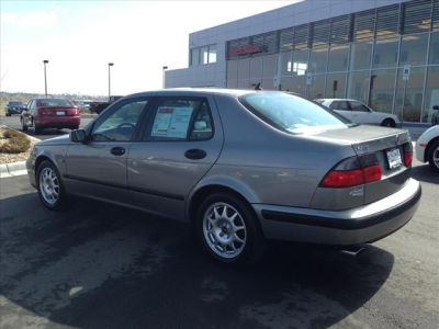 2001 Saab 9-5  Base