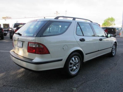 2005 Saab 9-5  Linear