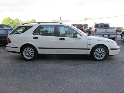 2005 Saab 9-5  Linear