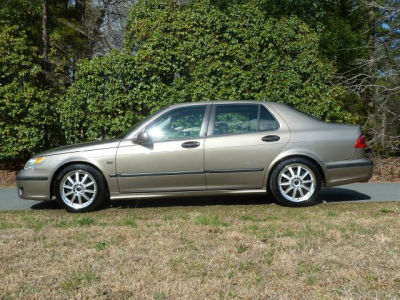 2004 Saab 9-5  Aero