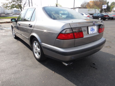 2001 Saab 9-5  SE V6
