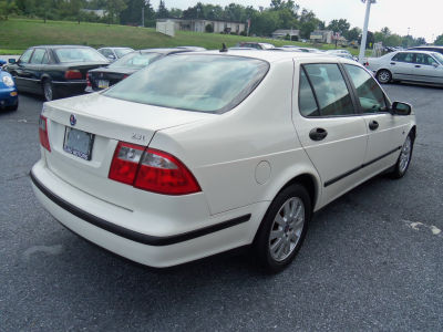 2003 Saab 9-5  Linear