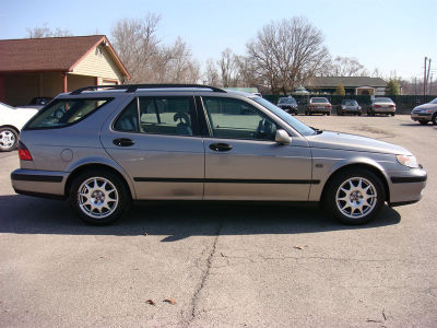 2001 Saab 9-5  Base