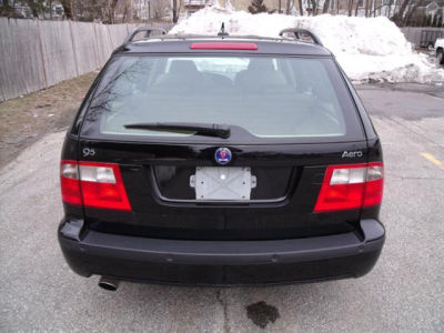 2004 Saab 9-5  Aero