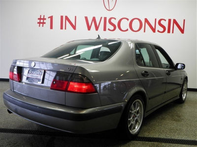 2001 Saab 9-5  Aero