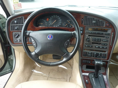 2001 Saab 9-5  Base