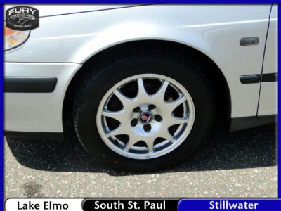 2001 Saab 9-5  Base