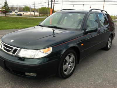 2000 Saab 9-5  Base