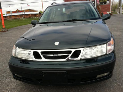 2000 Saab 9-5  Base