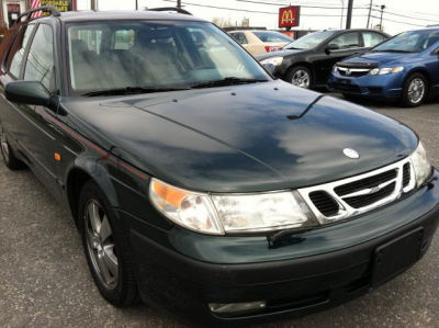 2000 Saab 9-5  Base