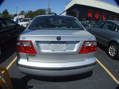 2003 Saab 9-5  Linear