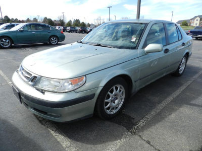 2001 Saab 9-5  Base