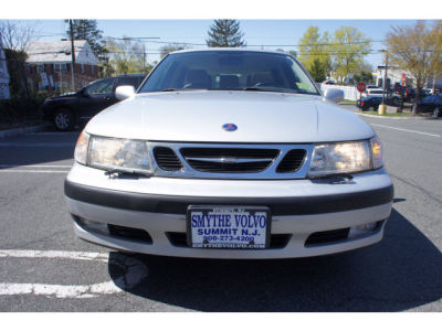 2001 Saab 9-5  Base