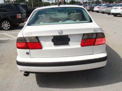 2001 Saab 9-5  Base