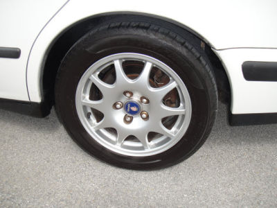 2001 Saab 9-5  Base