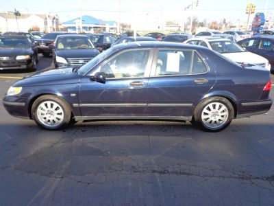 2003 Saab 9-5  Linear