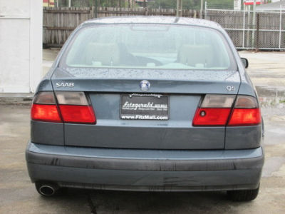 2000 Saab 9-5  2.3t