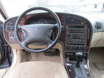 2000 Saab 9-5  2.3t