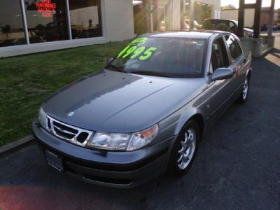 2001 Saab 9-5  Base