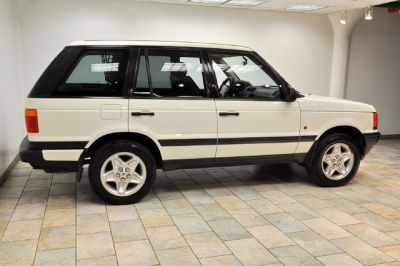 1999 Saab 9-5  SE V6 -
   Cars.com </title>
   <meta name="title" content="1999 Saab 9-5  SE V6 - Cars.com"/>
   <meta name="description" content="Listed on Cars.com