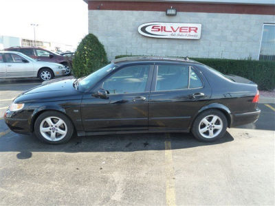2004 Saab 9-5  Arc -
   Cars.com </title>
   <meta name="title" content="2004 Saab 9-5  Arc - Cars.com"/>
   <meta name="description" content="Listed on Cars.com
