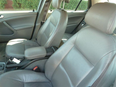 2004 Saab 9-5  Arc -
   Cars.com </title>
   <meta name="title" content="2004 Saab 9-5  Arc - Cars.com"/>
   <meta name="description" content="Listed on Cars.com