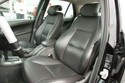 2003 Saab 9-5  Aero -
   Cars.com </title>
   <meta name="title" content="2003 Saab 9-5  Aero - Cars.com"/>
   <meta name="description" content="Listed on Cars.com