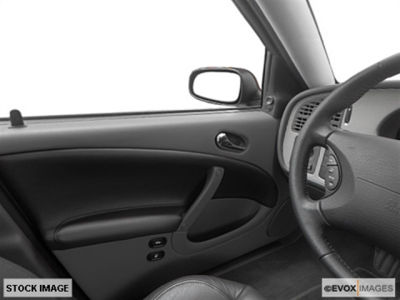 2004 Saab 9-5  Arc -
   Cars.com </title>
   <meta name="title" content="2004 Saab 9-5  Arc - Cars.com"/>
   <meta name="description" content="Listed on Cars.com