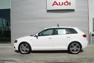 2013 Audi A3  2.0T Premium quattro