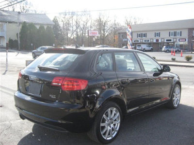 2010 Audi A3  2.0T quattro Premium