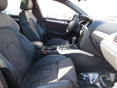 2012 Audi A4  2.0T Avant quattro Premium