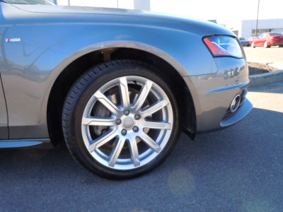 2012 Audi A4  2.0T Avant quattro Premium