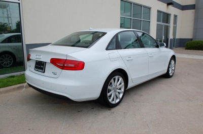 2013 Audi A4  2.0T Premium quattro
