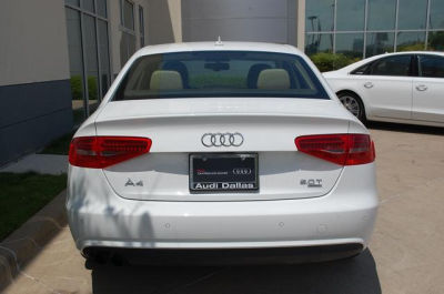 2013 Audi A4  2.0T Premium quattro