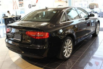 2013 Audi A4  Premium Plus