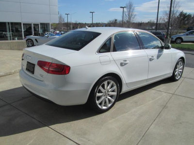 2013 Audi A4  2.0T Premium quattro