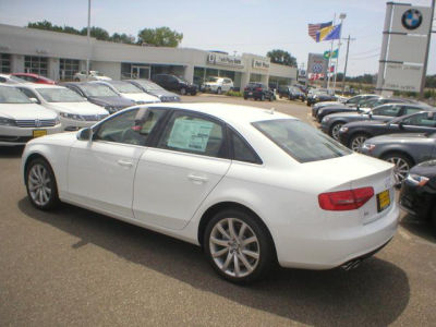 2013 Audi A4  2.0T Premium quattro
